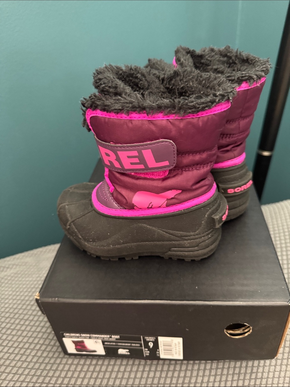 Sorel Girls' Pink & Purple Winter Boots - Picture 4 of 8
